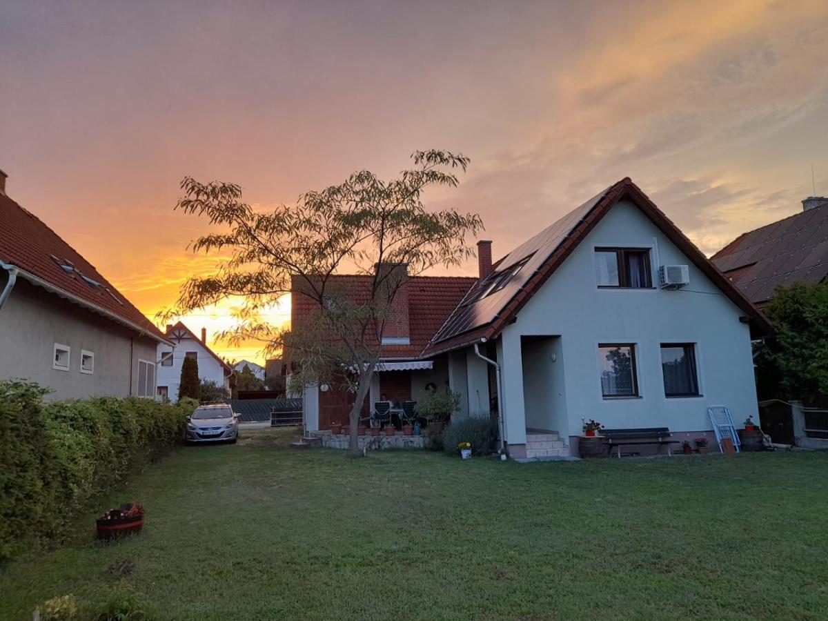 Aszofoi Panorama Apartmanhaz Bagian luar foto